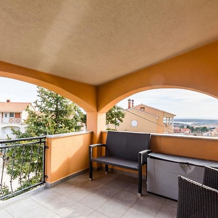 Apartments Gloria Лижнян Экстерьер фото