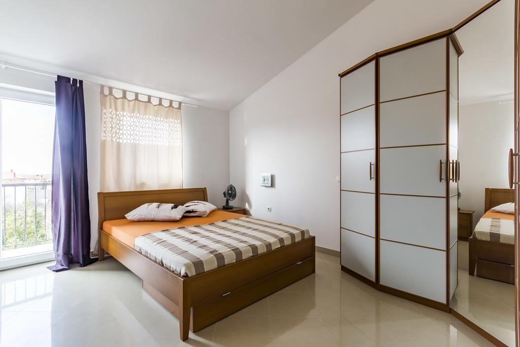 Apartments Gloria Лижнян Экстерьер фото