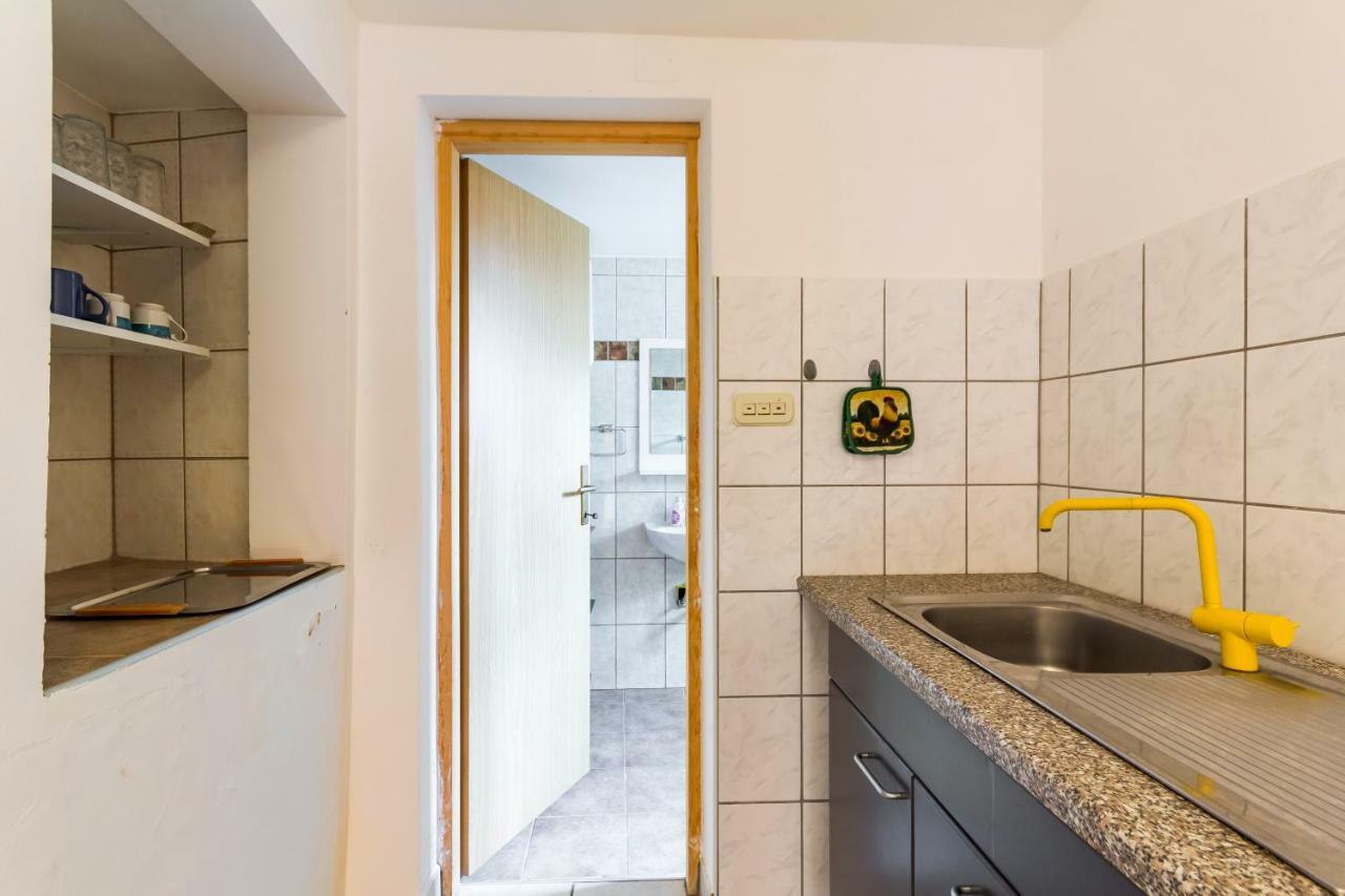 Apartments Gloria Лижнян Экстерьер фото
